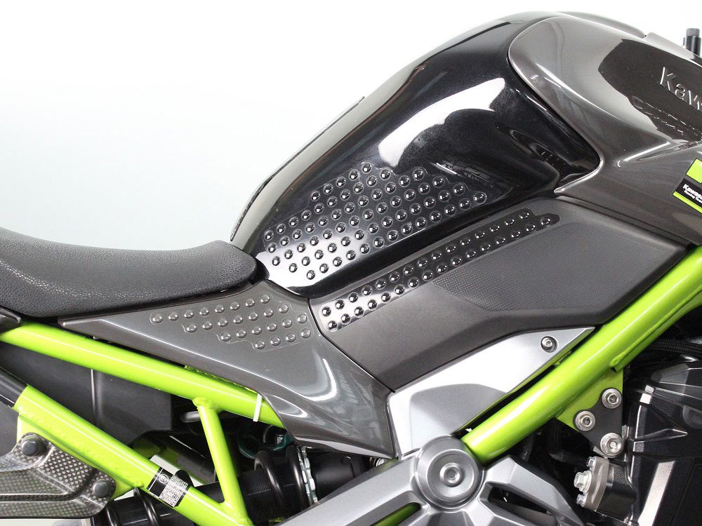 Kit de puños con hoyuelos Uniracing Kawasaki Z900 '17 - negro