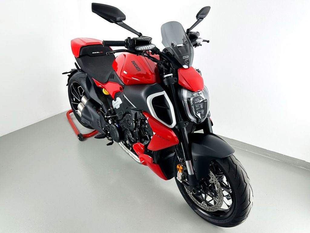 Parabrisas de repuesto modelo Sport WRS Ducati Diavel V4 '23 - tintado oscuro