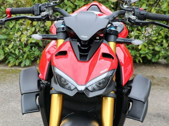 Juego de alerones laterales CNC RACING para Ducati Streetfighter V4/S/SP2 2020-2023