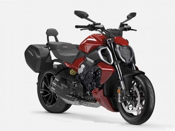 PACK DE ACCESORIOS DUCATI PERFORMANCE TOURING DUCATI DIAVEL V4 2023