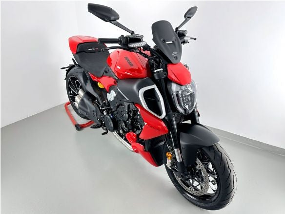 PARABRISAS WRS SPORT NEGRO MATE DUCATI DIAVEL V4 2023-2024