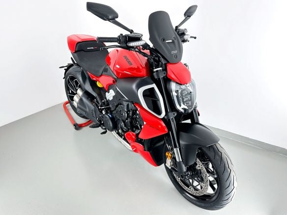 PARABRISAS WRS TOURING NEGRO MATE DUCATI DIAVEL V4 2023-2024