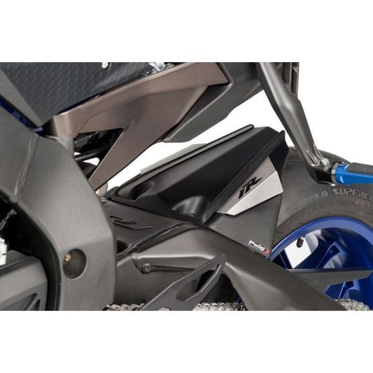 Guardabarros trasero Puig negro mate Yamaha YZF-R1 '15- con logotipo
