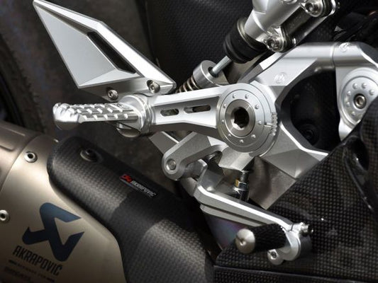 KIT ESTRIBERAS TRASERAS AJUSTABLES MOTOCORSE DUCATI PANIGALE V4 / S / R